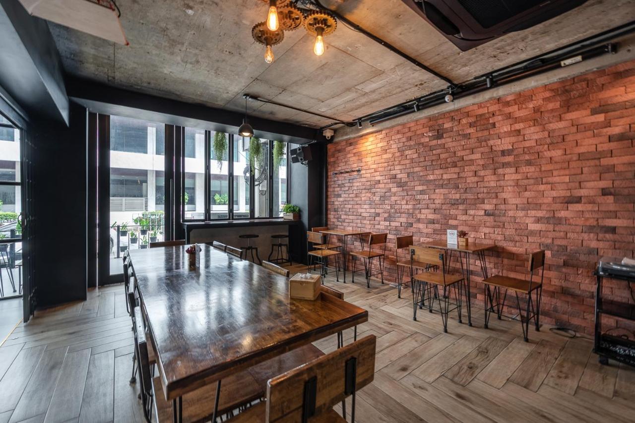 Loft Bangkok Hotel - SHA Extra Plus Kültér fotó