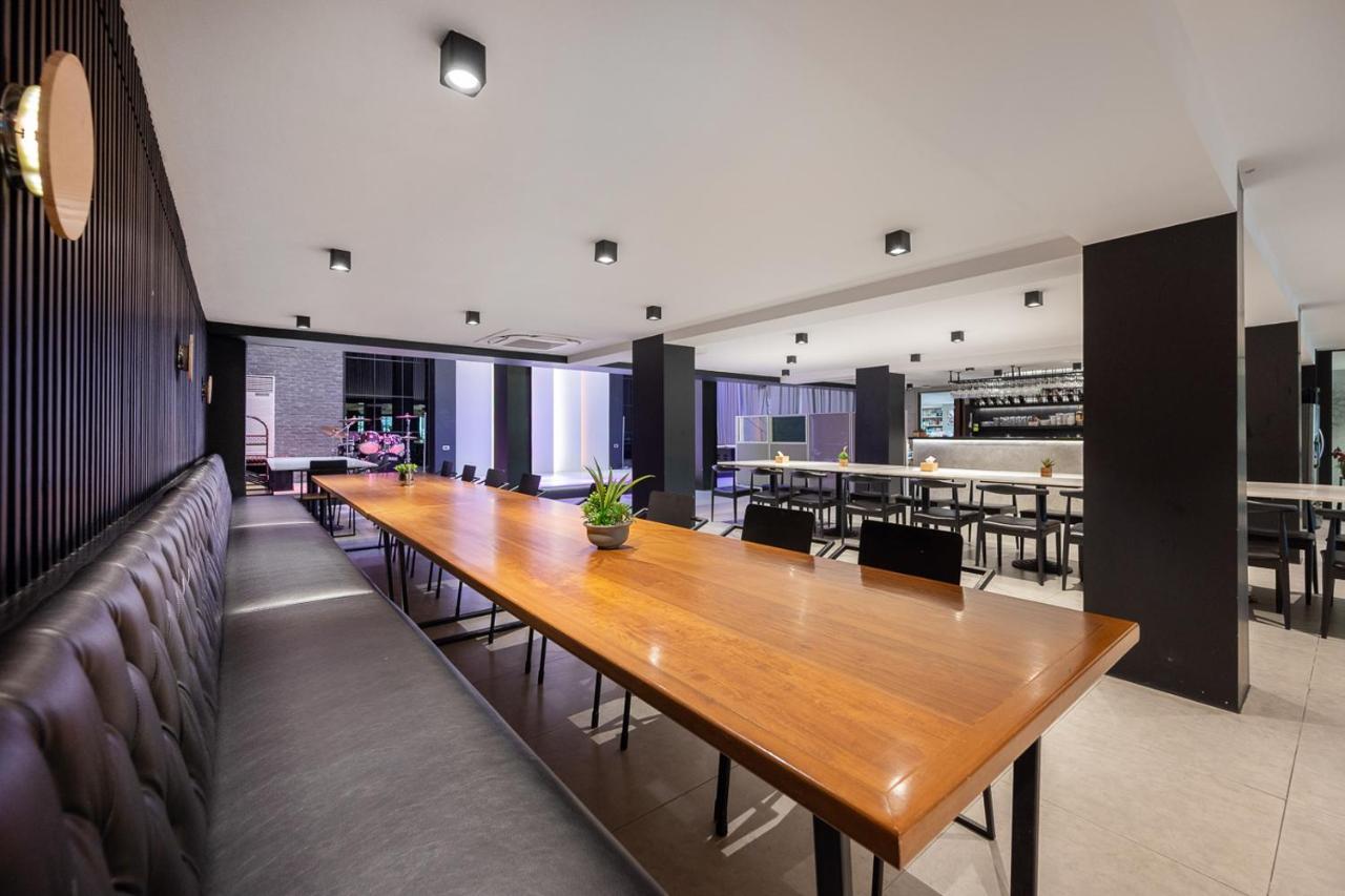 Loft Bangkok Hotel - SHA Extra Plus Kültér fotó