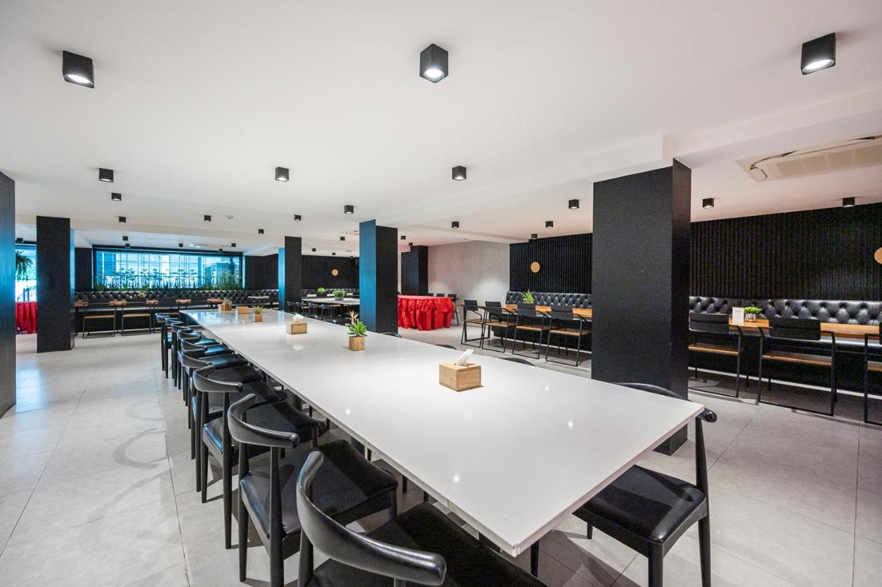 Loft Bangkok Hotel - SHA Extra Plus Kültér fotó
