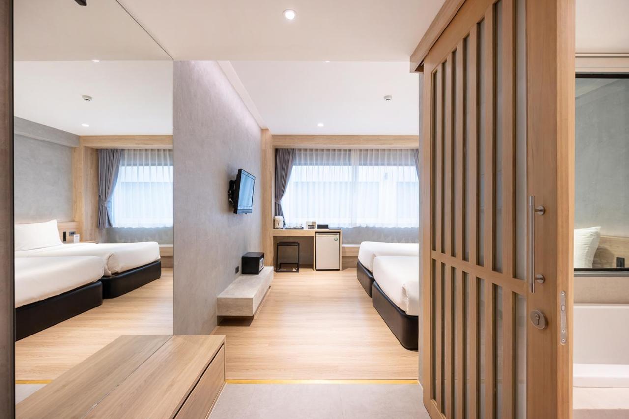 Loft Bangkok Hotel - SHA Extra Plus Kültér fotó