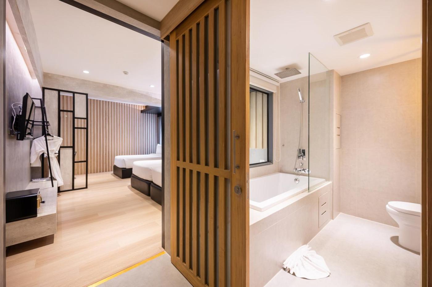 Loft Bangkok Hotel - SHA Extra Plus Szoba fotó