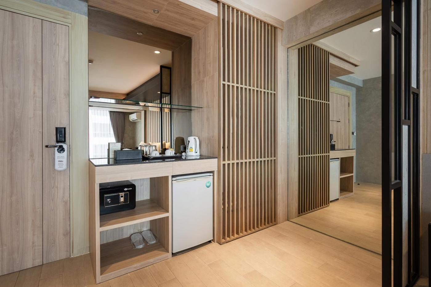 Loft Bangkok Hotel - SHA Extra Plus Szoba fotó